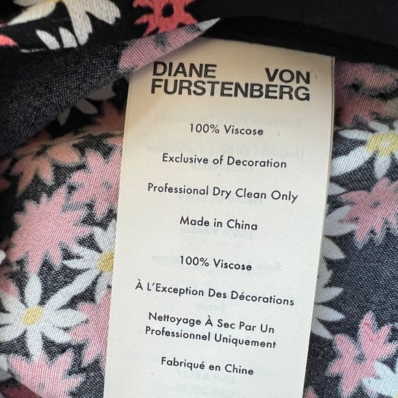 Zoie Floral Sheer Knot-Front Black Crop Top Size 0 - Picture 12 of 12